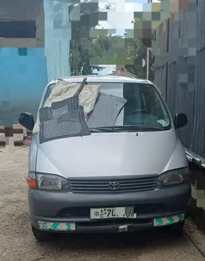 Toyota Hiace D4D Dolphin Van 2006