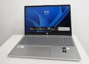 HP Notebook 15 Core i7-1360P