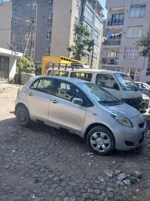 Toyota Yaris Compact 2009 Manual