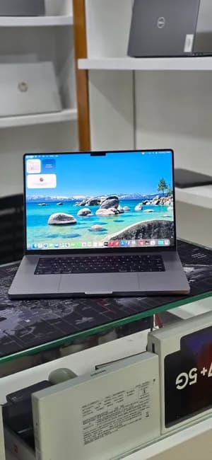 Apple MacBook M2 Pro 16 inch
