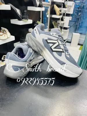 New Balance Sneakers Size 42-44
