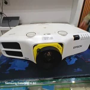 Epson EB-4850WU 3LCD Full HD Projector
