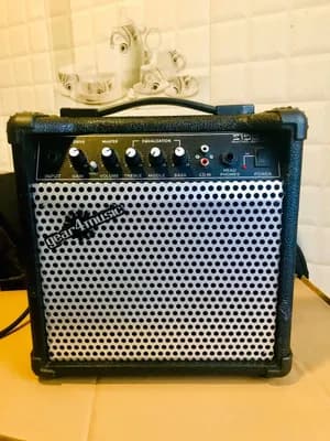 Gear4music Guitar Amplifier 20V