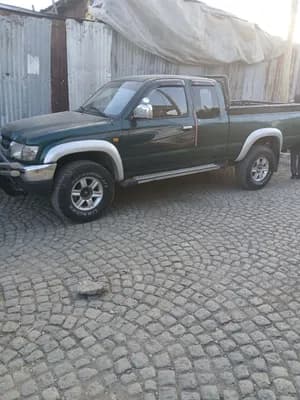 Toyota Hilux 1999 2.4L 4WD