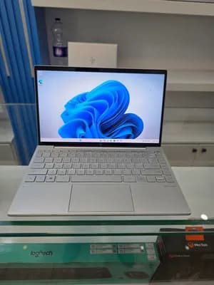 Hp Envy 13 2022 512GB 16GB 13.3"