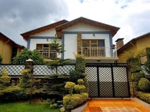 Beautiful House at Ayat Square
