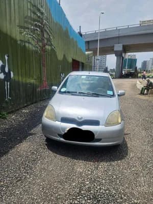 Toyota Vitz 2000