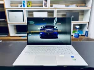 HP Envy i7 16GB 512GB Laptop