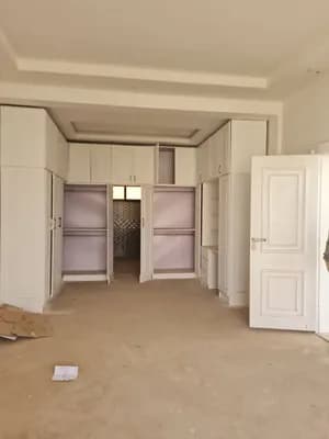 የሚሸጥ ቤት 200 ካሬ G+2