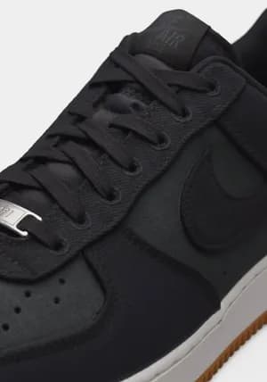 NIKE AIR FORCE 1 42.5
