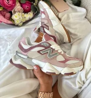 New Balance 9060 Rose Pink Sneakers