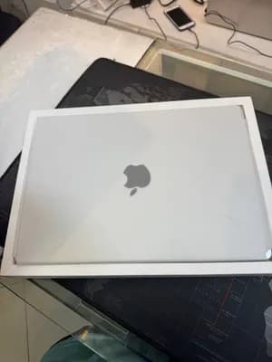 MacBook Pro 14-inch M4 2024