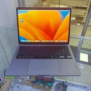 Apple MacBook Pro M2 8GB 256GB