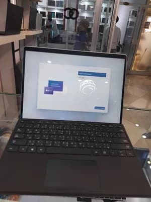 Microsoft Surface Pro 9 16GB 512GB