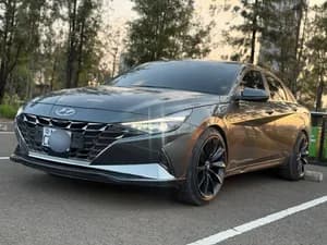 Hyundai Avante Hybrid 2022