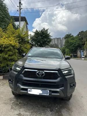 Toyota Invincible 2021 Automatic