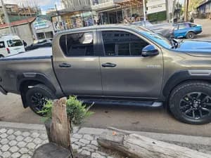 Toyota Hilux Invincible 2021 2.8L