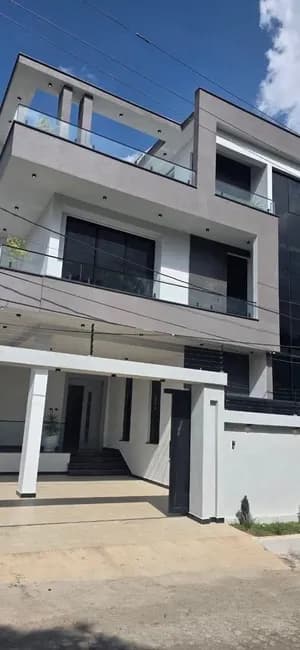Luxury G+2 House in Ayat