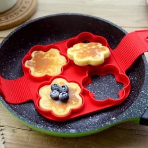 Pancake Egg Ring Maker Flipper