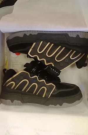 Black V.YERXU sneakers
