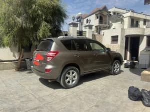 Toyota Rav4 2011 2.0L used