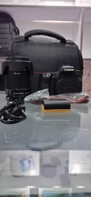 Canon 70D DSLR Camera
