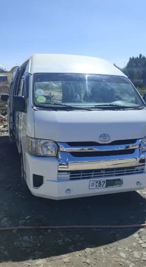 Toyota Hiace Highroof GL 2015
