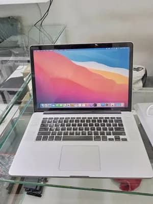MACBOOK PRO Mid 2015