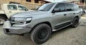 Toyota Land Cruiser V8 VXR 2011