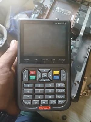 V8 Digital Satellite Finder
