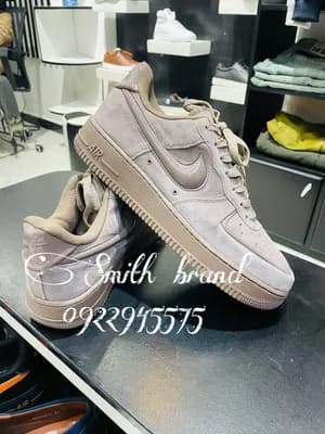 Nike Air Force 1
