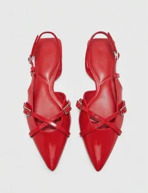 Pointed toe flat sandals