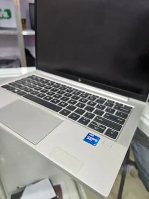 HP ELITEBOOK 830 G8 Touchscreen