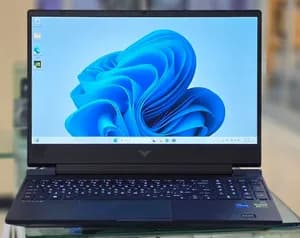 HP Victus 15 i7 RTX 3050
