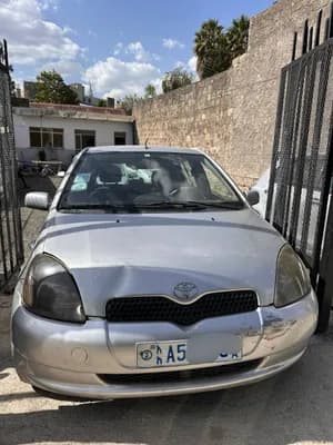 Toyota Vitz Yaris 2001