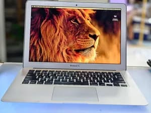 Apple MacBook Air 2015 (14-inch)