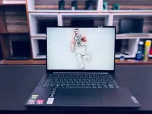 Lenovo Yoga Pro 7 14s Laptop