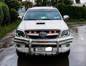 Toyota Hilux Vigo 2010 2.4L