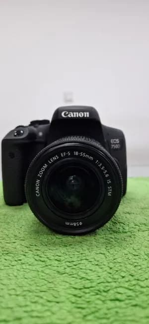 Canon EOS 750D DSLR Camera