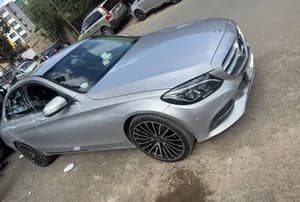 Mercedes-Benz C 200 2015 2.0L