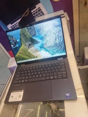 HP OmniBook X 14 Flip Laptop