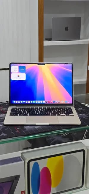 Apple MacBook Air M2 2022