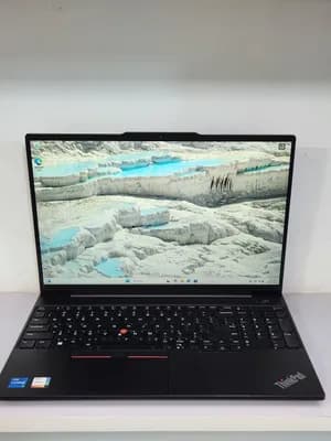 Lenovo ThinkPad E16 i5 16GB 512GB