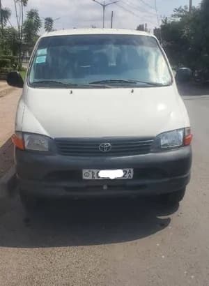 Toyota Hiace 2004 D4D Manual