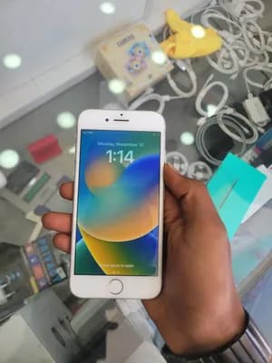iPhone 8 64GB White