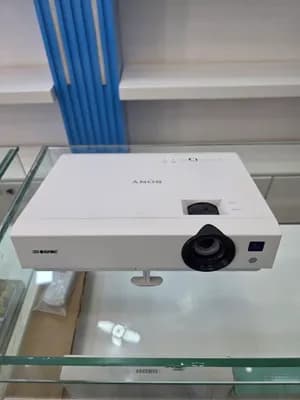 Sony VPL-DX102