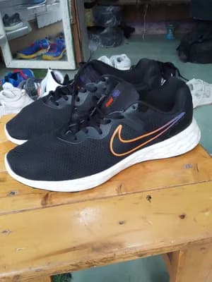 Nike Sneakers Size 43
