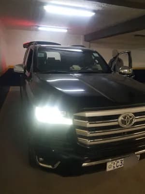 Toyota Land Cruiser V6 VXR