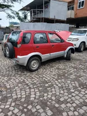 Daihtsu Terios 2005 manual