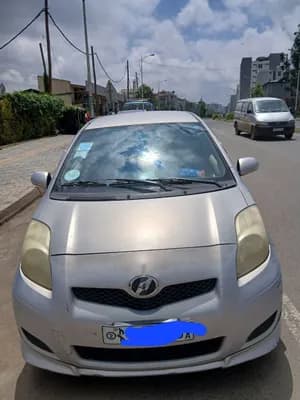 Toyota Yaris Compact 2010